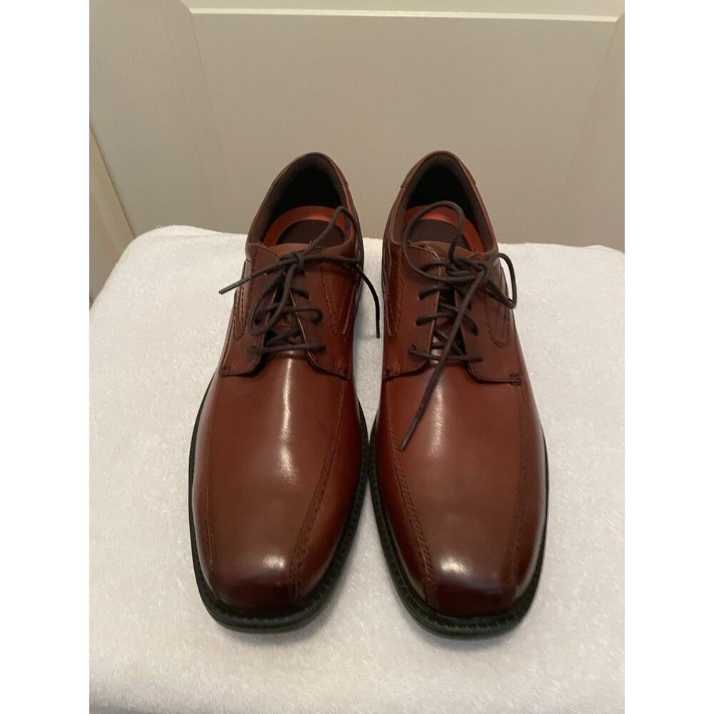 ROCKPORT LEADER 2 BIKE TOE OXFORD SHOE- Men’s Size 13